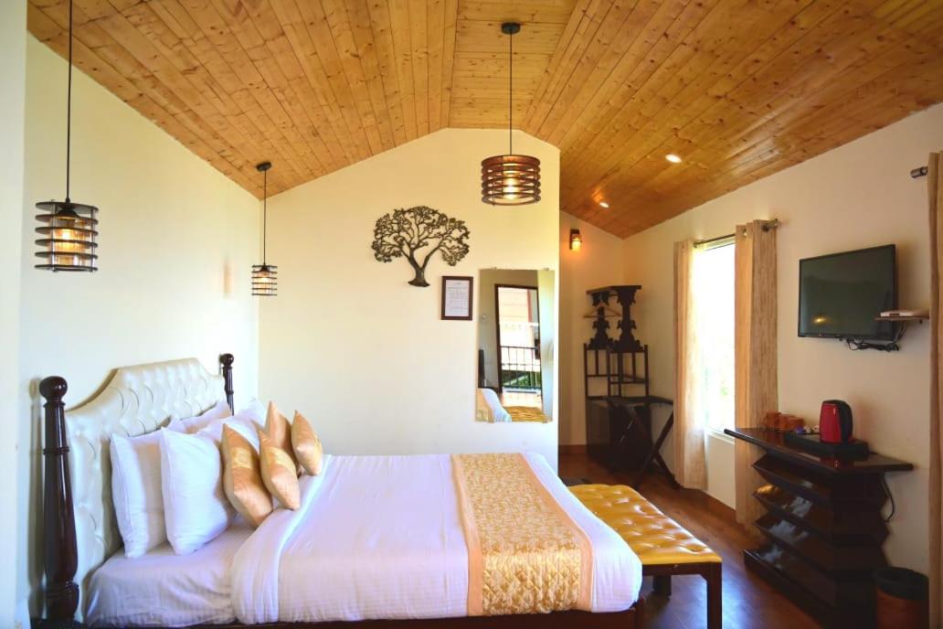 Aamod Resorts Dalhousie ! Luxury Cottage Resort Buitenkant foto