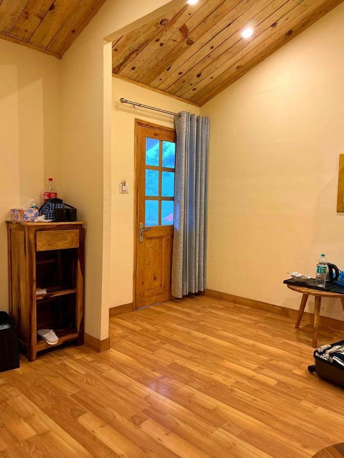 Aamod Resorts Dalhousie ! Luxury Cottage Resort Buitenkant foto