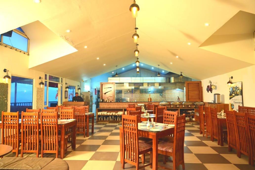 Aamod Resorts Dalhousie ! Luxury Cottage Resort Buitenkant foto
